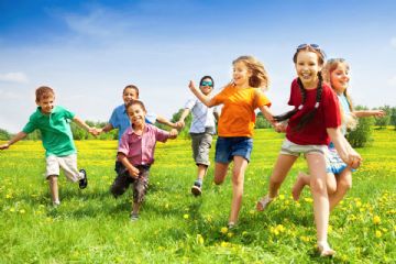 Infanzia felice: una "fiaba per adulti".